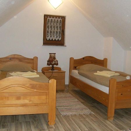 House Drakulic Hotel Korenica Room photo