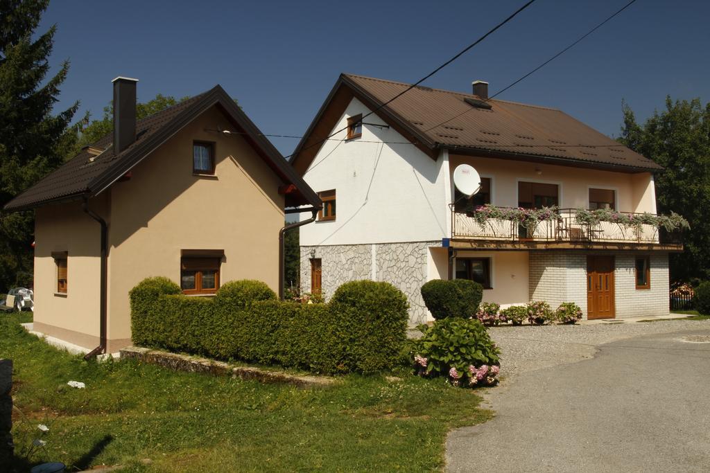 House Drakulic Hotel Korenica Exterior photo