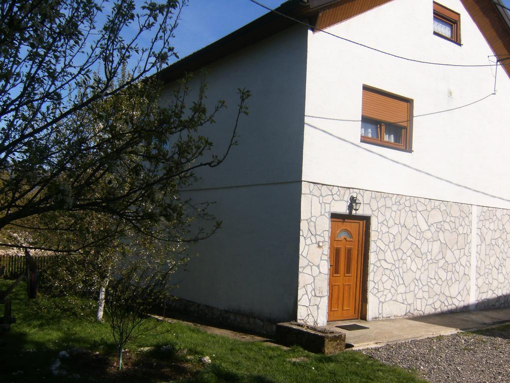 House Drakulic Hotel Korenica Exterior photo